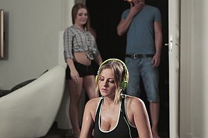 女催男系统调教h文
