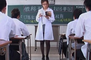 熟睡中的妺妺伦理hd